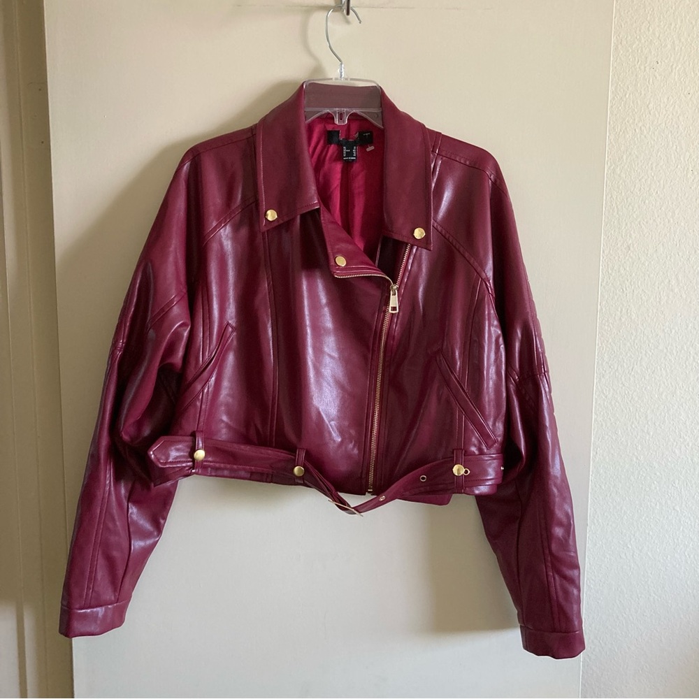 Forever 21 Cropped Belted Zip-Up Faux Lather Moto Jacket | New without Tags - Picture 7 of 8